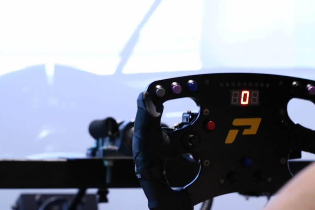 Fórmula 1, Stock Car ou Kart? Sinta a adrenalina das pistas em um simulador de pilotagem profissional - Imagem 3