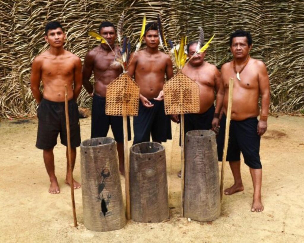 Imersão na Amazônia! Conheça a tribo Sateré Mawé e participe do surpreendente ritual da formiga tucandeira! - Imagem 3