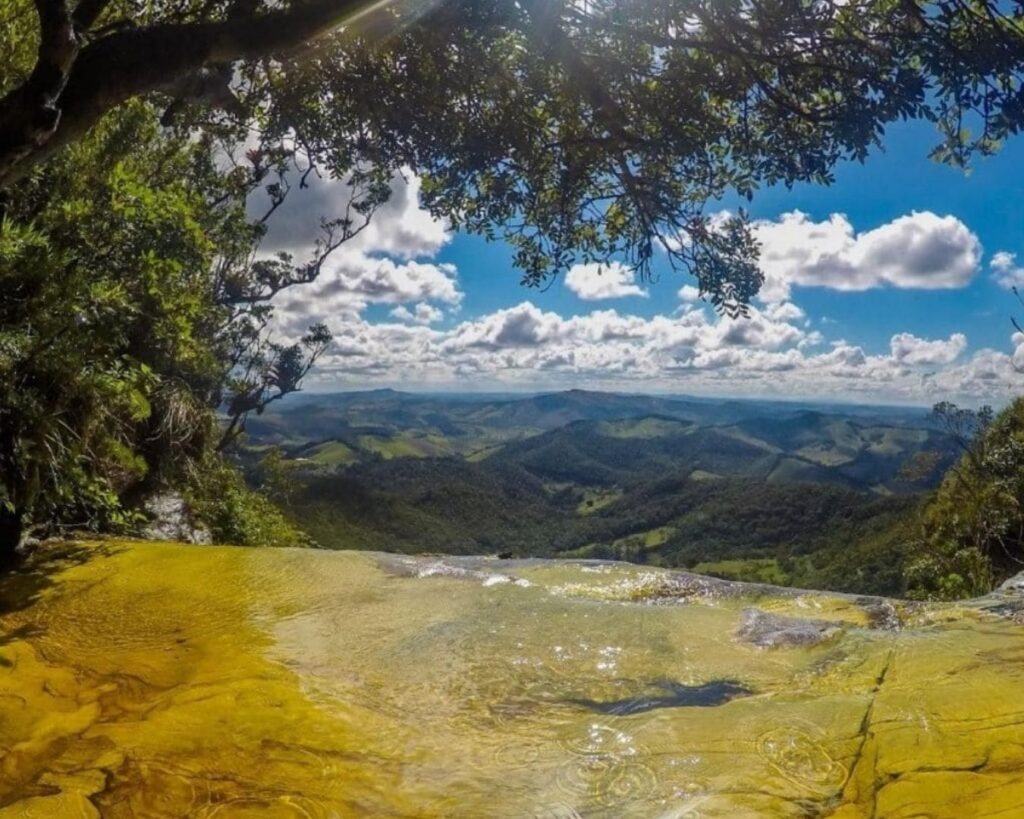 Parques de Minas! Descubra as belezas naturais e os encantos do Parque Estadual do Ibitipoca!
