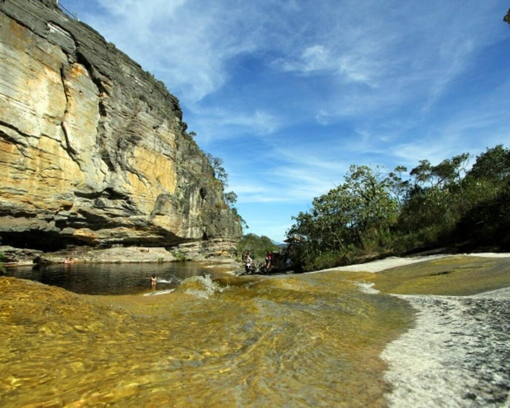 Parques de Minas! Descubra as belezas naturais e os encantos do Parque Estadual do Ibitipoca! - Imagem 2