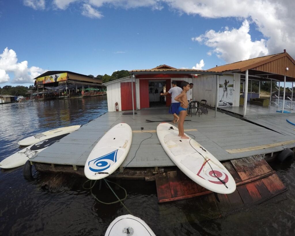 Stand up Paddle na Amazônia! Conheça e se aventure pelo Rio Negro praticando Stand Up Paddling! - Imagem 3