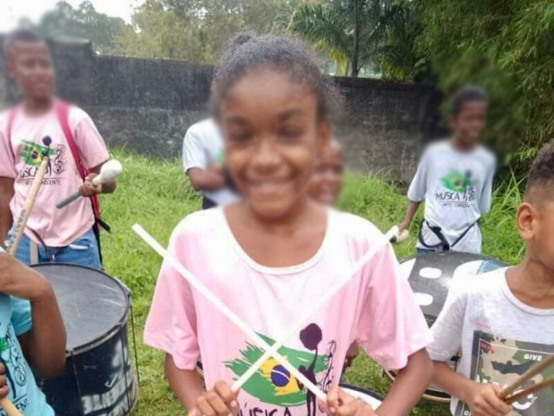 Explore a riqueza cultural e seu impacto transformador em um tour com arte consciente na Comunidade Saramandaia! - Imagem 2