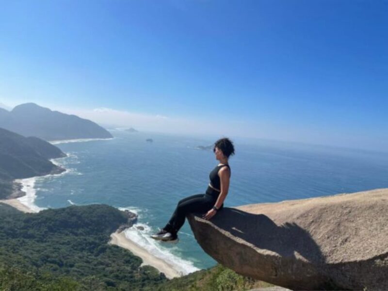 Uma vista de tirar o fôlego a 345 metros acima do mar! Visite a Pedra do telégrafo com uma trilha por lindas praias - Imagem 3