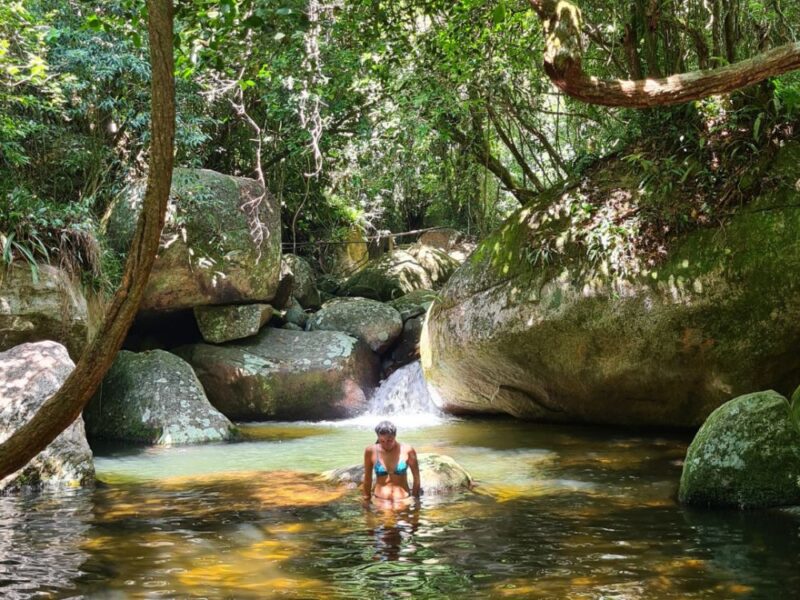 Passeio de lancha em Ilha Grande com saída  de transfer da cidade maravillhosa! - Imagem 2