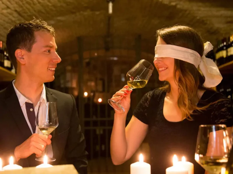 Curte jogos? Então embarque nessa experiência onde o vinho e os jogos se encontram em uma degustação as cegas com harmonização!