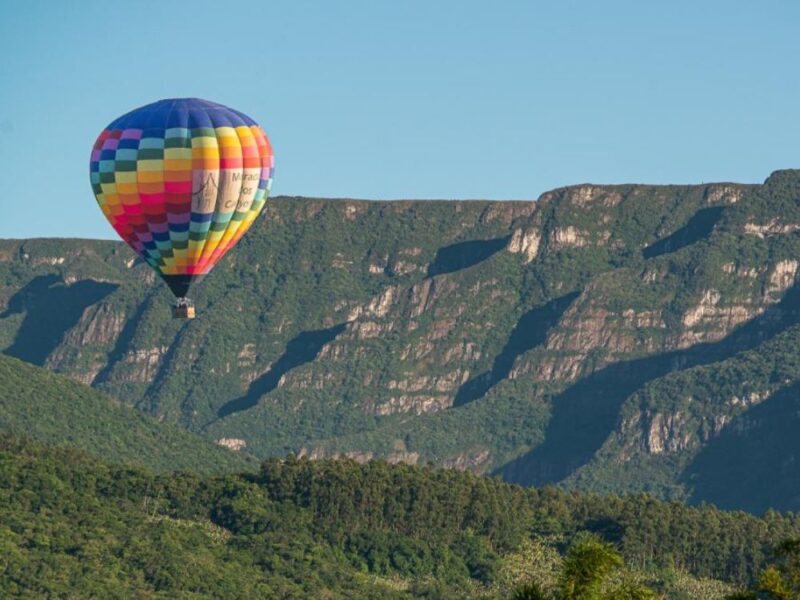 Aventura aérea sobre os Cânions de Praia Grande, em Santa Catarina - Imagem 2