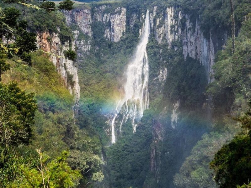 O silêncio das pedras: um retrato da natureza em um tour pelo Cânion Itaimbezinho