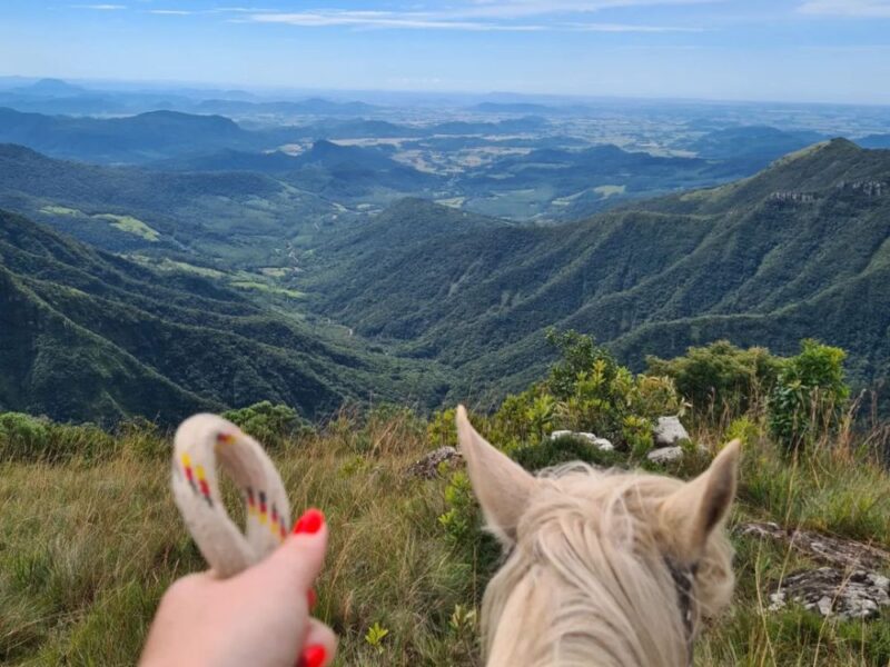 Reconecte-se com a natureza em um passeio à cavalo em Cambará do Sul - Imagem 2